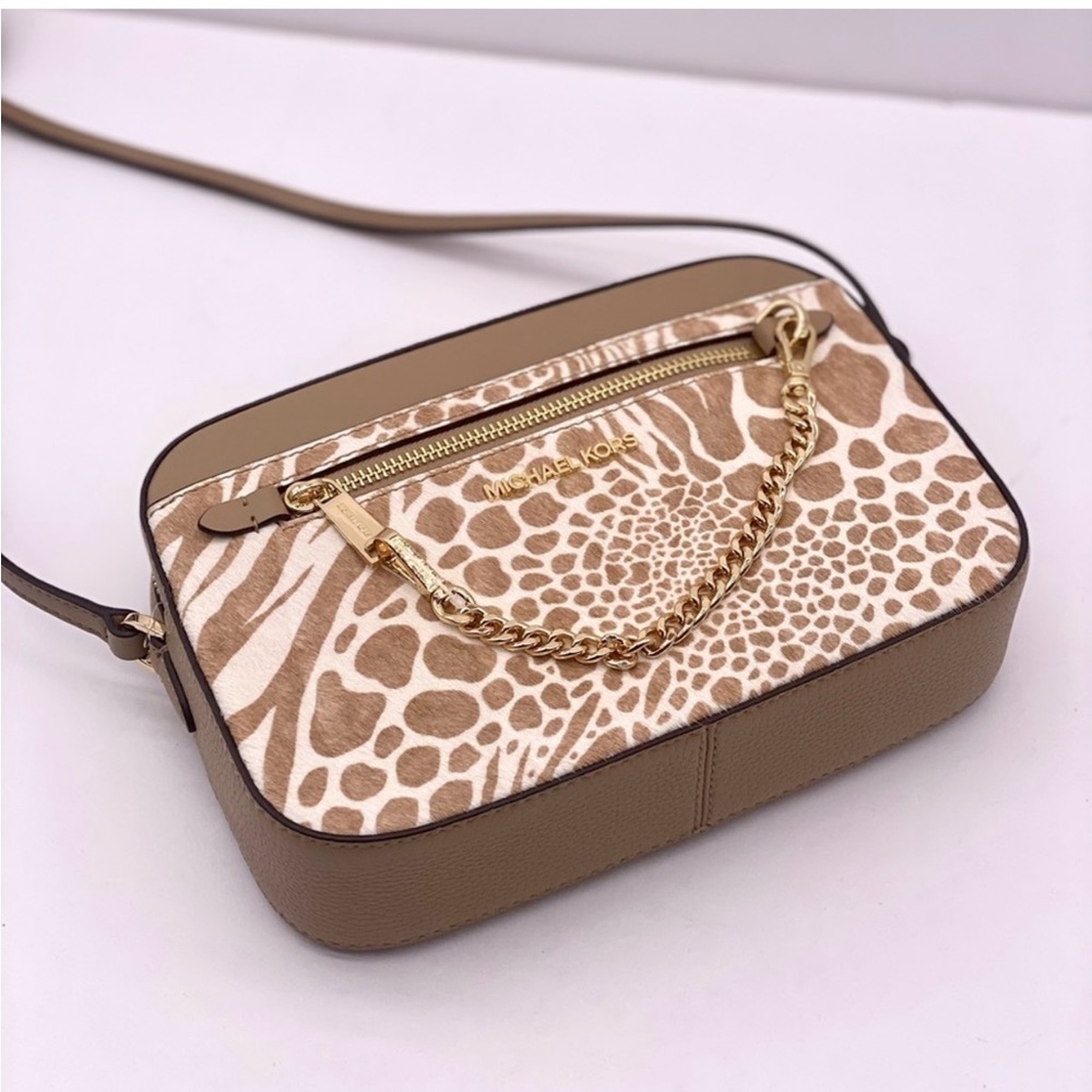 Michael Kors EW Zip Chain Crossbody And Wallet Set - Picture 13 of 15